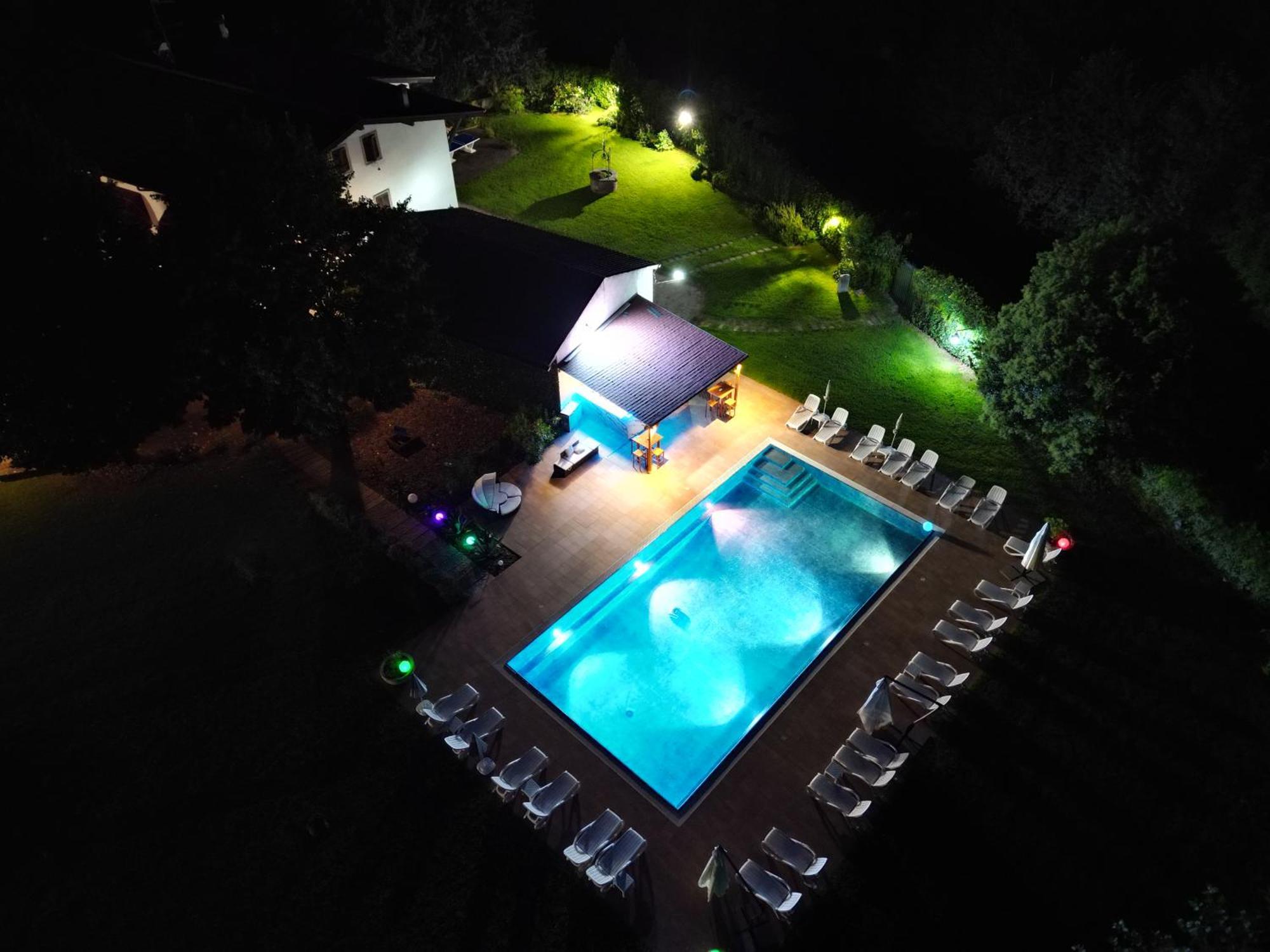 Villa Vitti'S - Verona Est Camping Сан-Мартино-Буон-Альберго Экстерьер фото